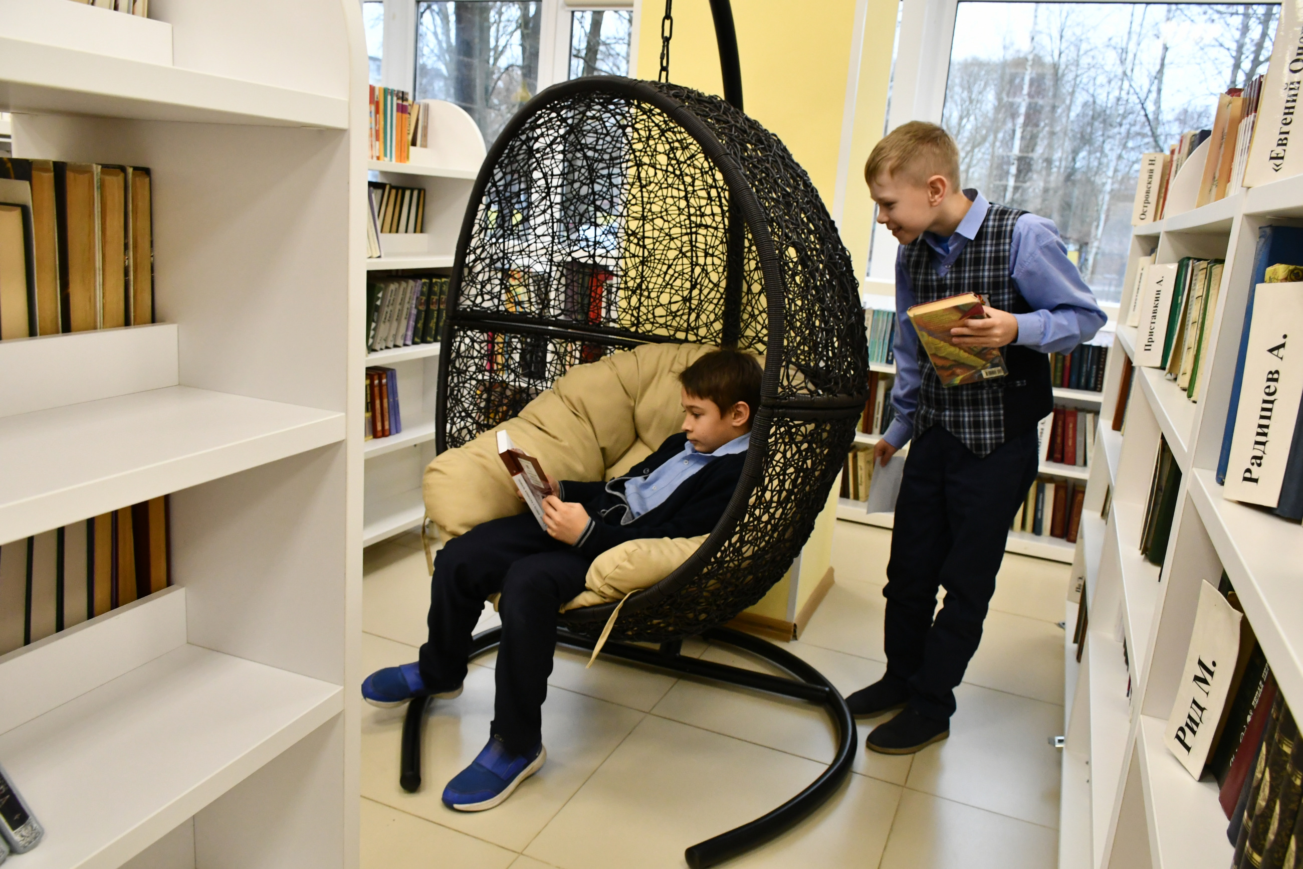 Библиотека новых возможностей. Библиотека нового поколения. Оборудование для библиотеки нового поколения детская. Модельная библиотека нового поколения. Проект библиотеки нового поколения.