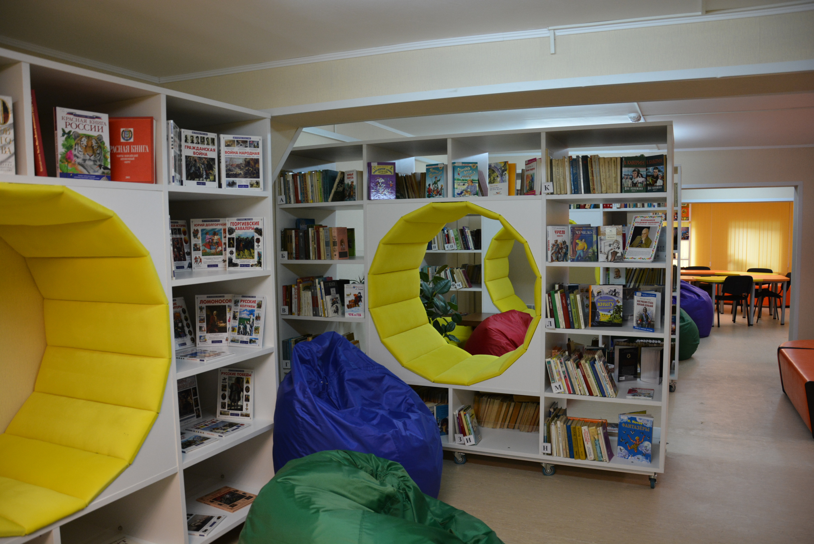 мебель в детских библиотеках